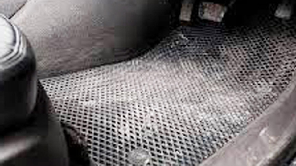 How to Clean Car Carpet with Baking Soda